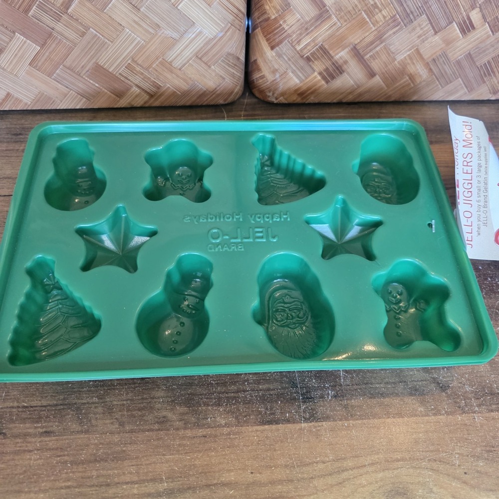 Jell-O Jigglers Mold Christmas Holiday Lot‎ of 2 Vintage Green Santa Tree